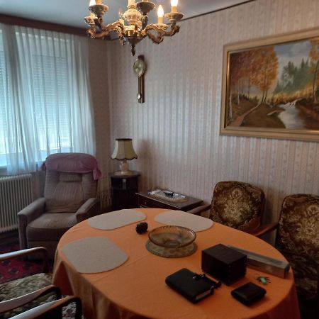 Ferienwohnung ,,Wohnen Wie Zu Grossmutter'S Zeiten'' Vídeň Exteriér fotografie