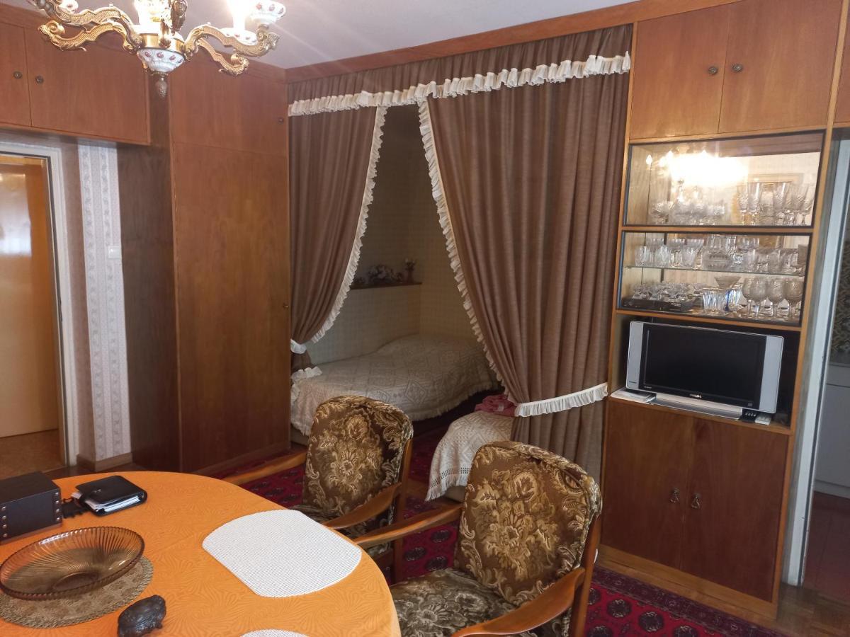 Ferienwohnung ,,Wohnen Wie Zu Grossmutter'S Zeiten'' Vídeň Exteriér fotografie