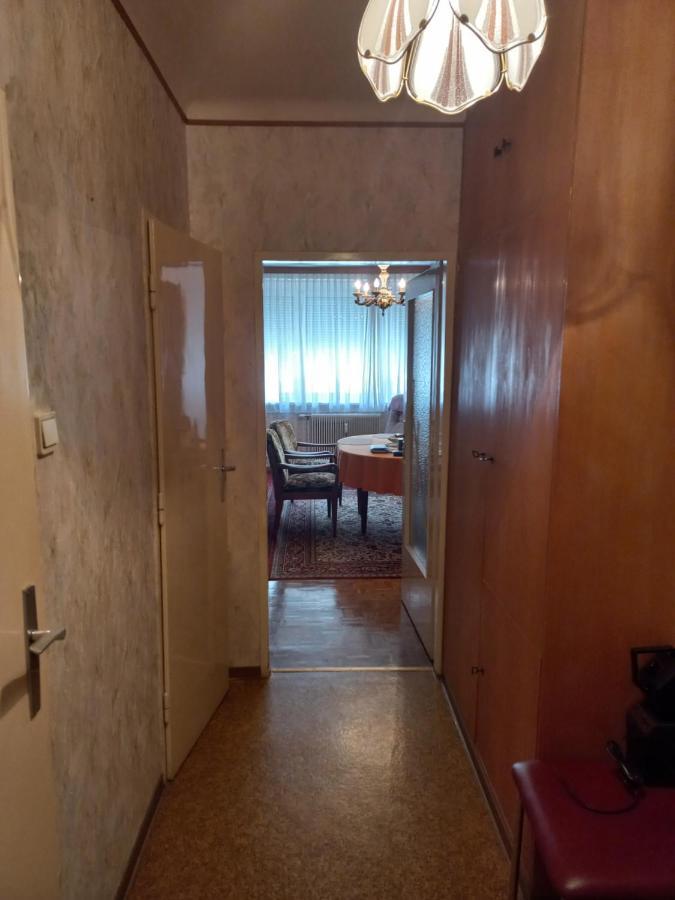 Ferienwohnung ,,Wohnen Wie Zu Grossmutter'S Zeiten'' Vídeň Exteriér fotografie