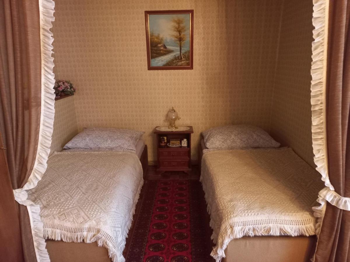 Ferienwohnung ,,Wohnen Wie Zu Grossmutter'S Zeiten'' Vídeň Exteriér fotografie